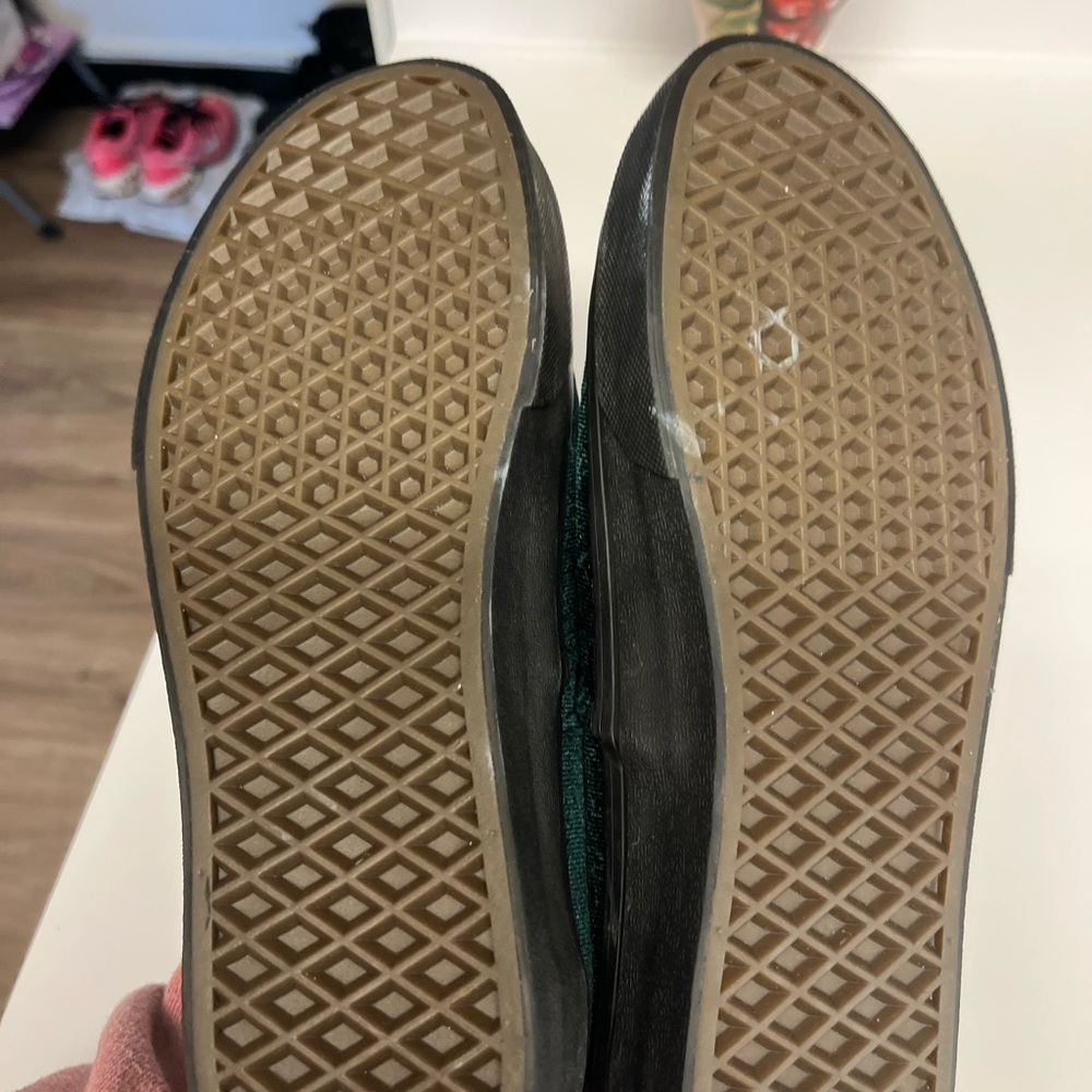NWT Vans Velvet Jungle Green Sneakers - Picture 10 of 12